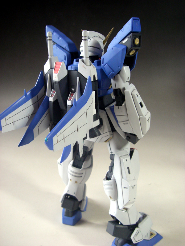 �N���X�^�[�K���_��